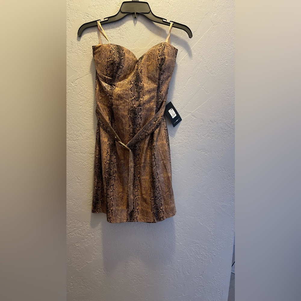 Large, strapless, snake print